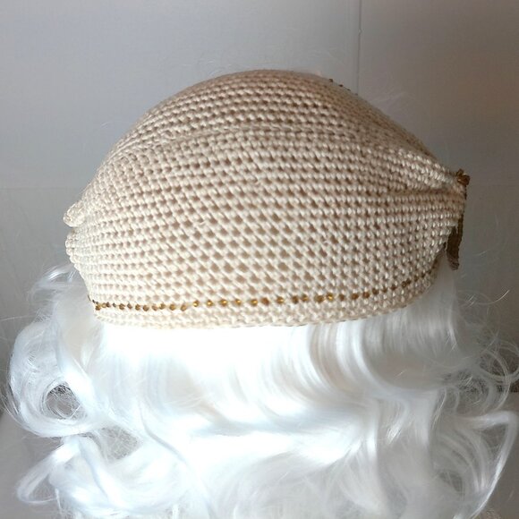 Vintage Hand-Crocheted Pillbox Fascinator Hat with golden beaded tussle - Picture 3 of 12
